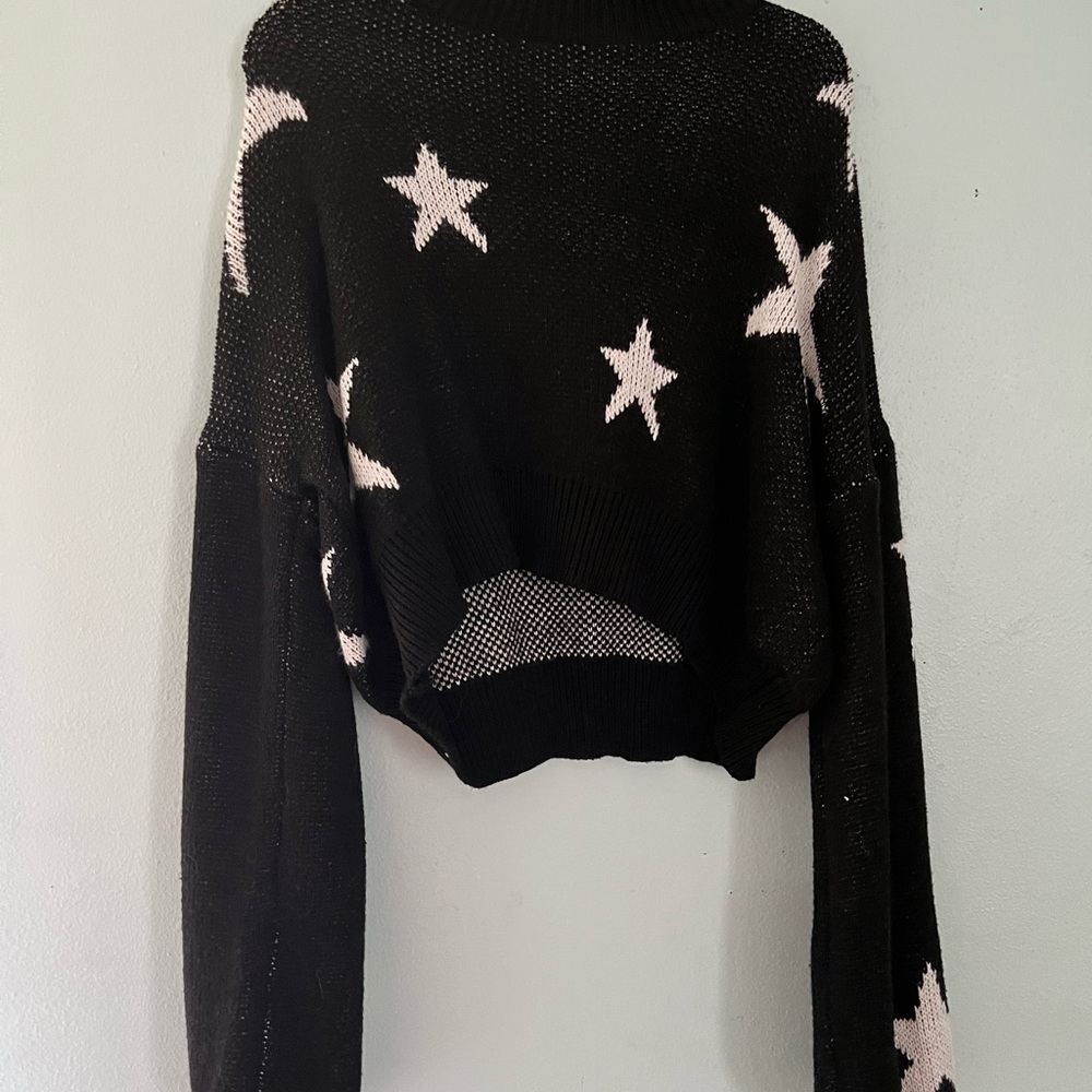 Cute cute Star cropped sweater!